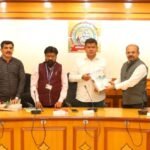 पिंपरी चिंचवड महानगरपालिकेचा ५ हजार ६६० कोटी रुपयांचा अर्थसंकल्प आयुक्त श्रावण हर्डीकर यांनी स्थायी समिती समोर केला सादर